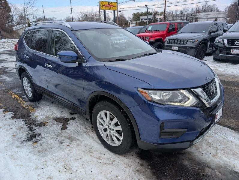 2019 Nissan Rogue - Image 4 of 12