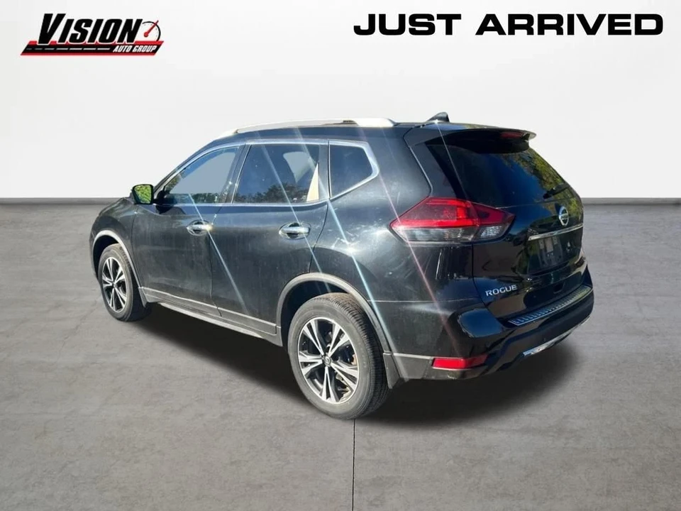 2019 Nissan Rogue - Image 3 of 8