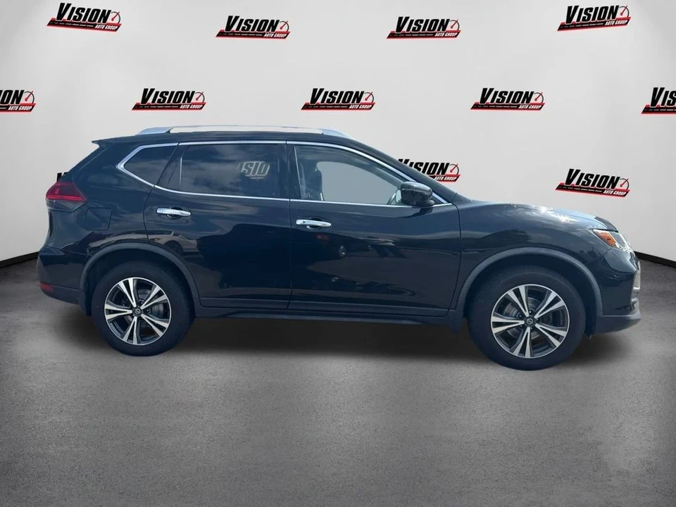 2019 Nissan Rogue - Image 4 of 12