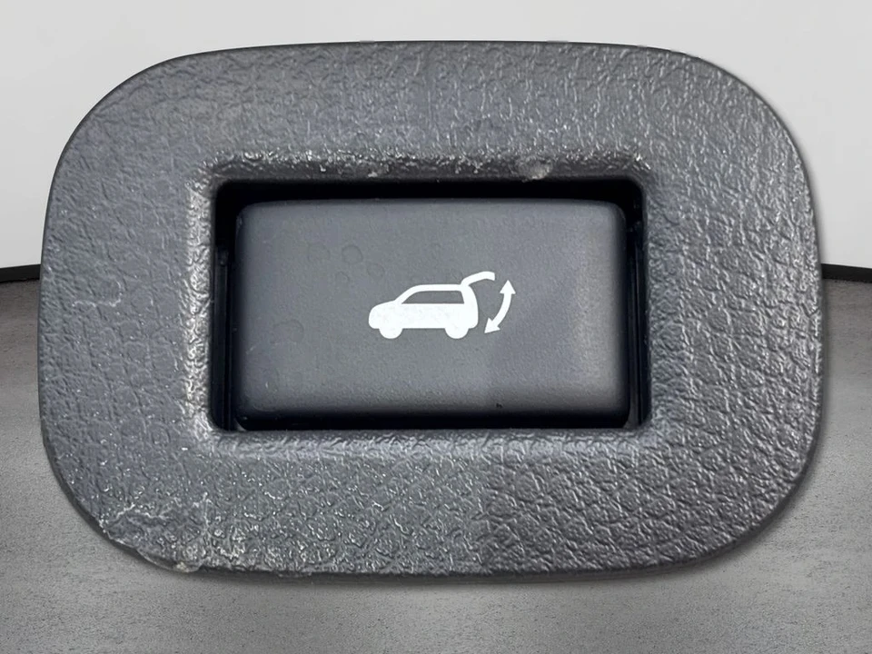 2019 Nissan Rogue - Image 11 of 12