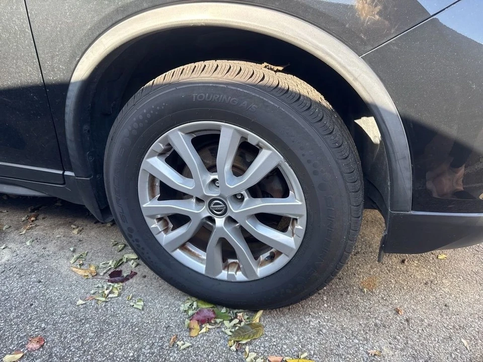 2019 Nissan Rogue - Image 5 of 12