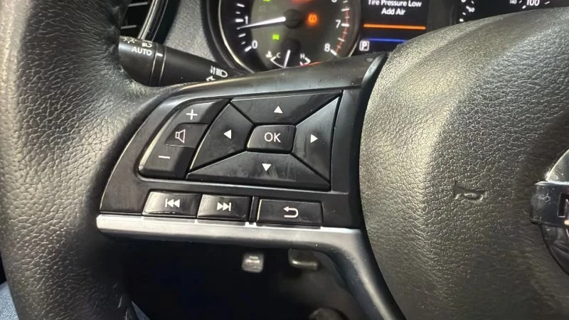 2019 Nissan Rogue - Image 12 of 12