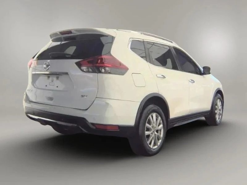 2019 Nissan Rogue - Image 2 of 3