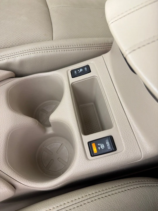 2019 Nissan Rogue - Image 17 of 21