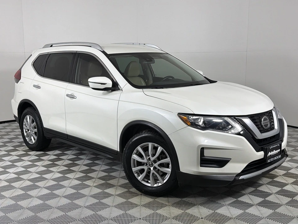 2019 Nissan Rogue - Image 2 of 21
