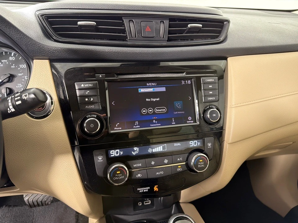 2019 Nissan Rogue - Image 14 of 21
