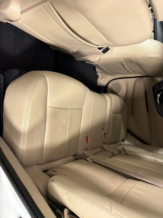 2019 Nissan Rogue - Image 18 of 21