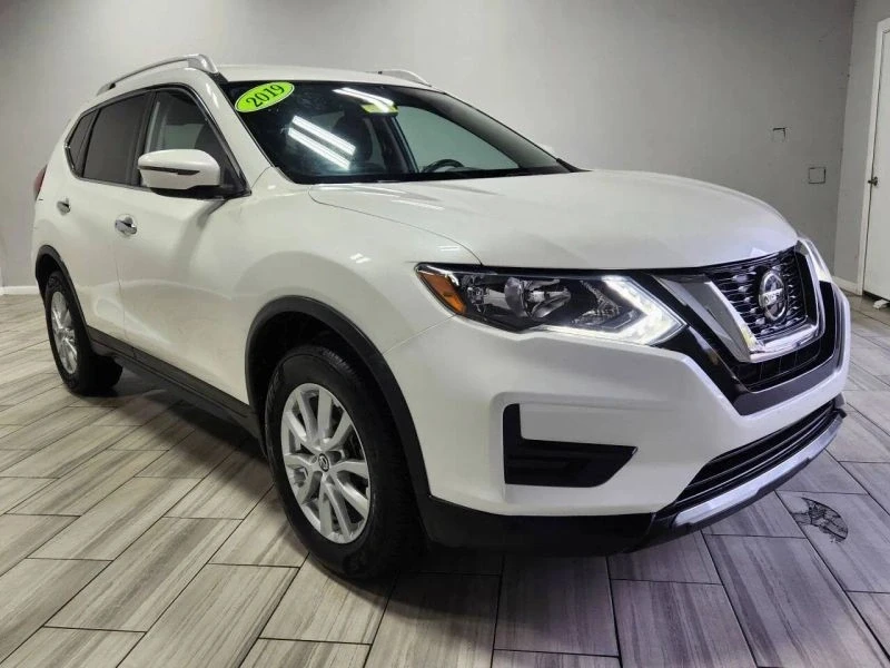 2019 Nissan Rogue - Image 7 of 12