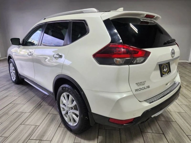 2019 Nissan Rogue - Image 3 of 12