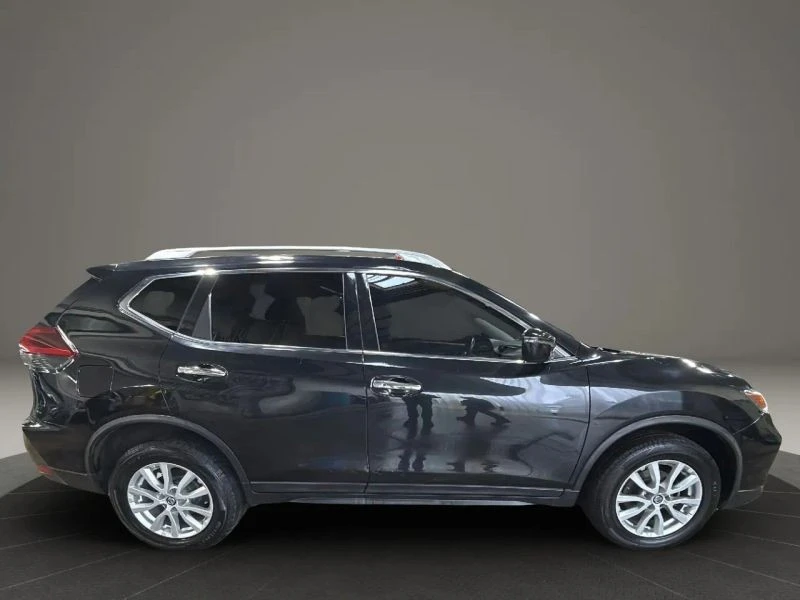 2019 Nissan Rogue - Image 4 of 12