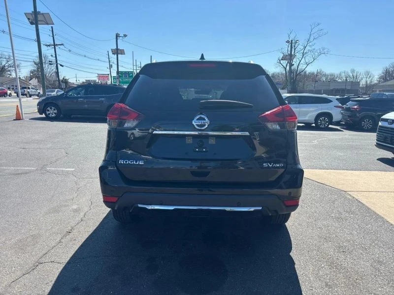 2019 Nissan Rogue - Image 5 of 12