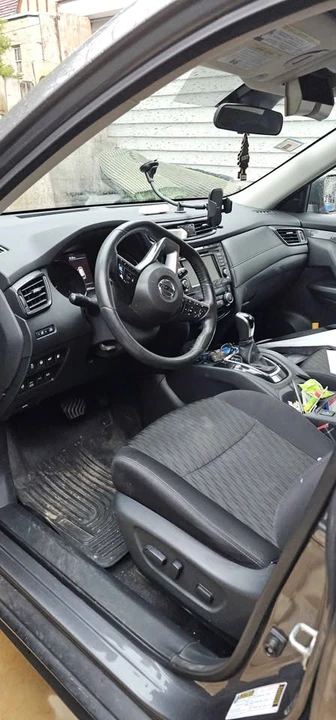 2019 Nissan Rogue - Image 3 of 10