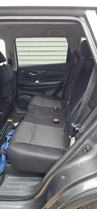 2019 Nissan Rogue - Image 7 of 10