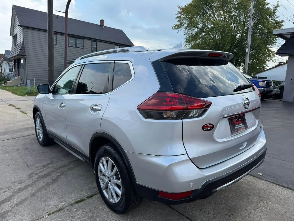 2019 Nissan Rogue - Image 5 of 20