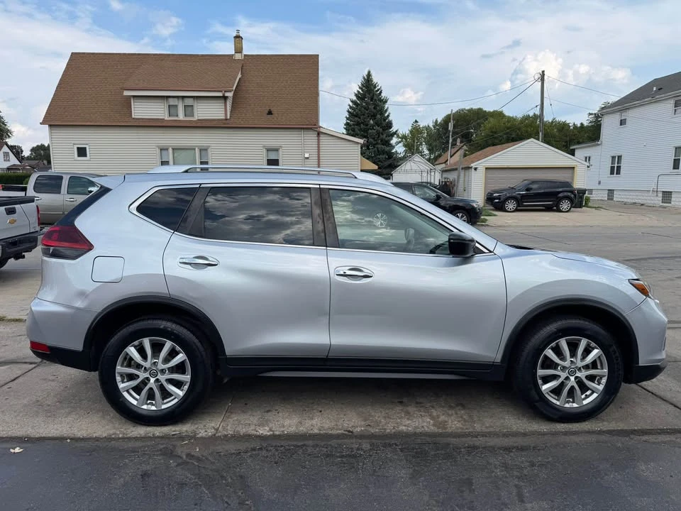 2019 Nissan Rogue - Image 7 of 20