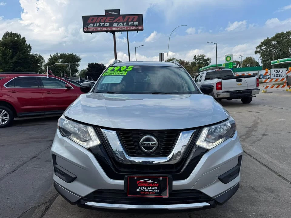 2019 Nissan Rogue - Image 9 of 20
