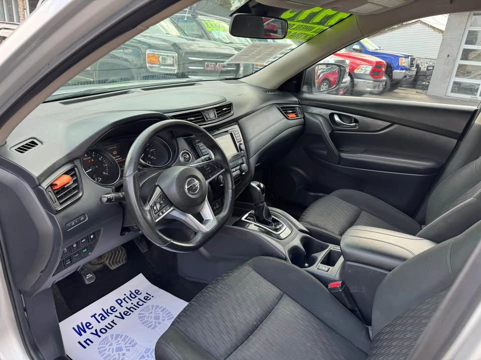 2019 Nissan Rogue - Image 12 of 20