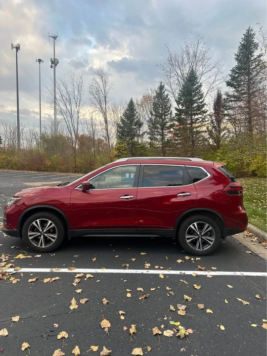 2019 Nissan Rogue - Image 4 of 20