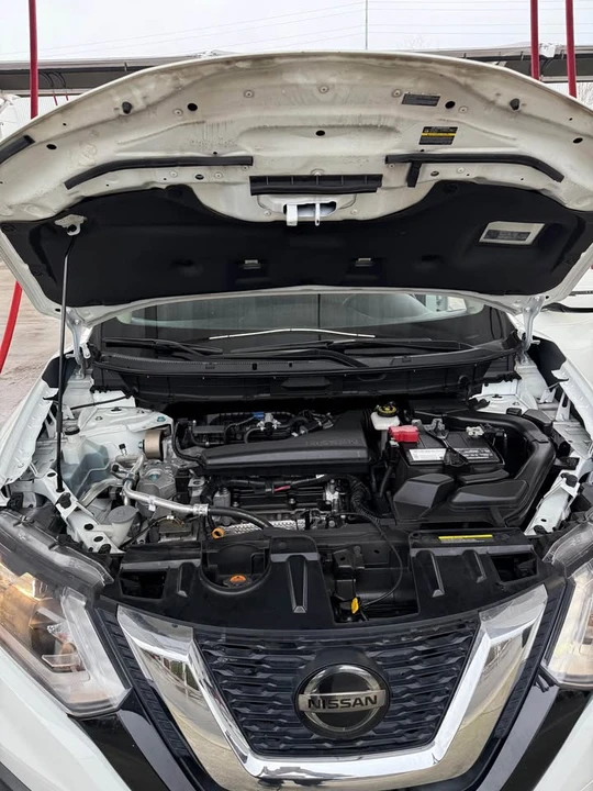 2019 Nissan Rogue - Image 5 of 6