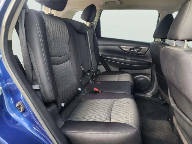 2019 Nissan Rogue - Image 12 of 21