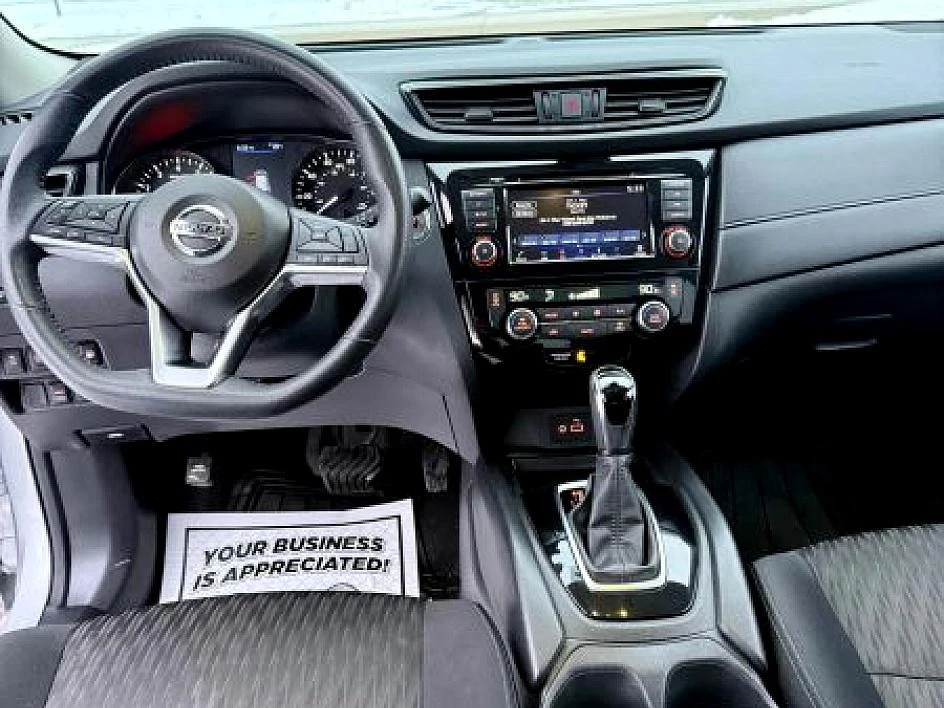 2019 Nissan Rogue - Image 11 of 21