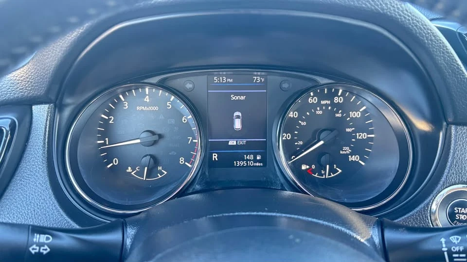 2019 Nissan Rogue - Image 14 of 17