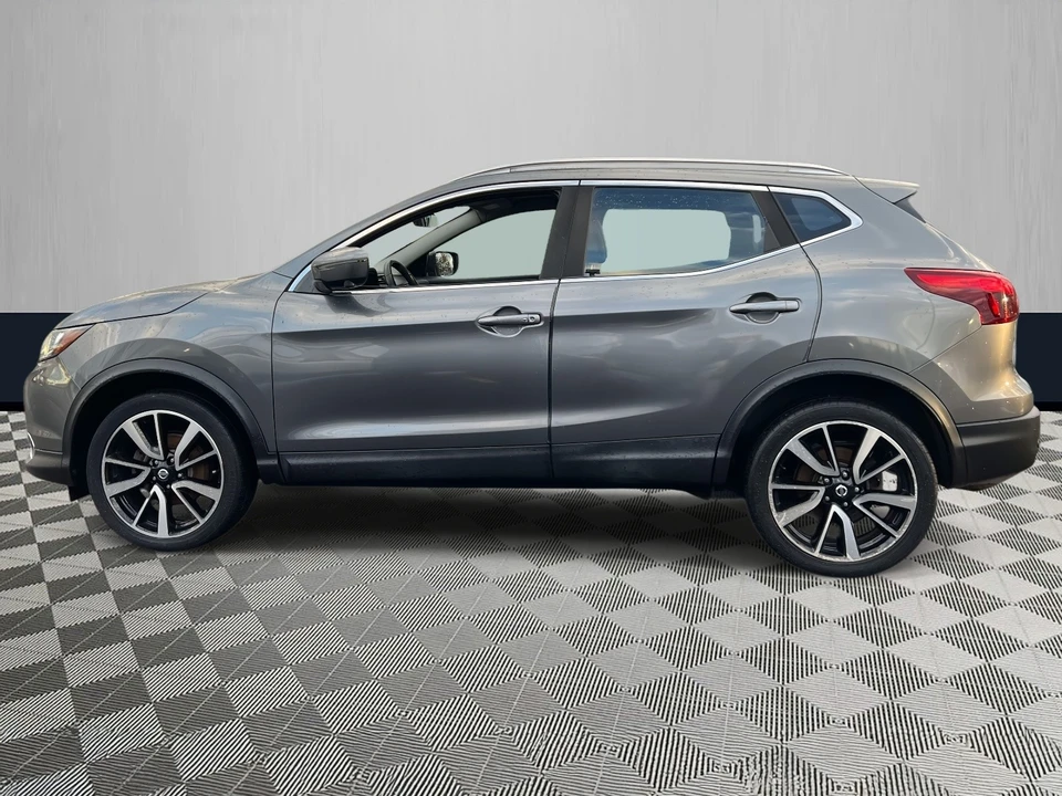 2019 Nissan Rogue - Image 3 of 21