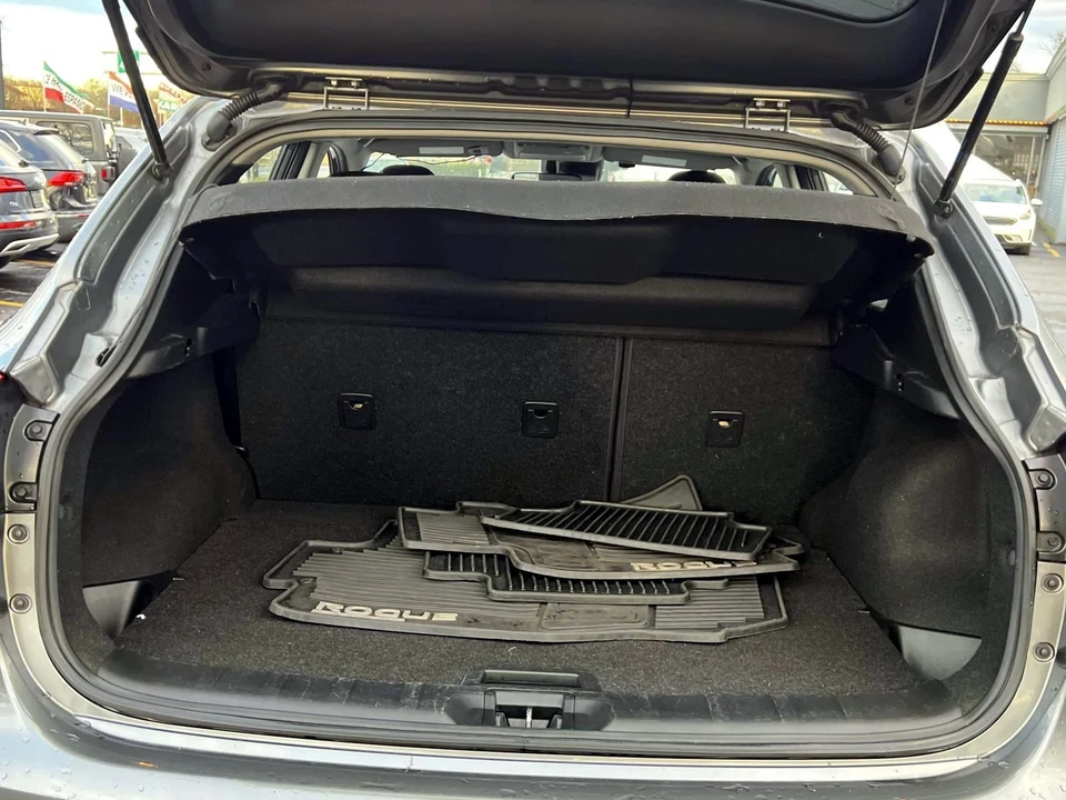 2019 Nissan Rogue - Image 7 of 21