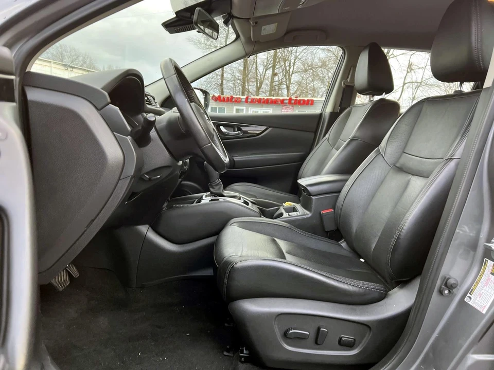 2019 Nissan Rogue - Image 8 of 21