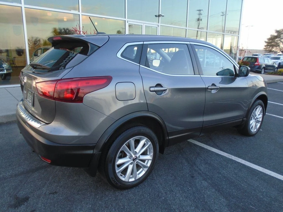 2019 Nissan Rogue - Image 4 of 12