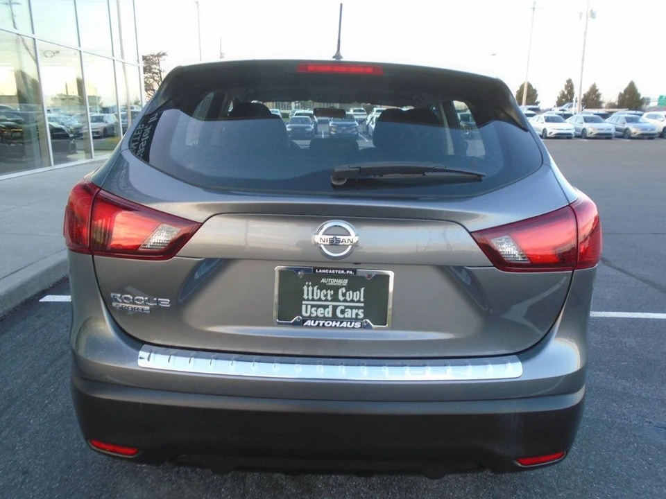 2019 Nissan Rogue - Image 5 of 12