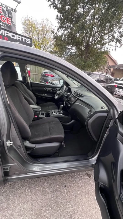 2019 Nissan Rogue - Image 13 of 14