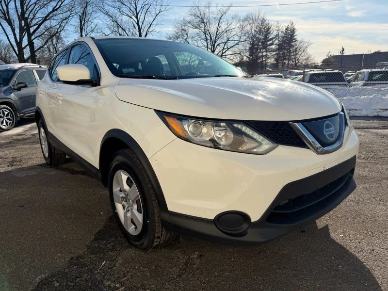 2019 Nissan Rogue - Image 3 of 12
