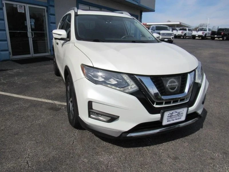 2019 Nissan Rogue - Image 10 of 12