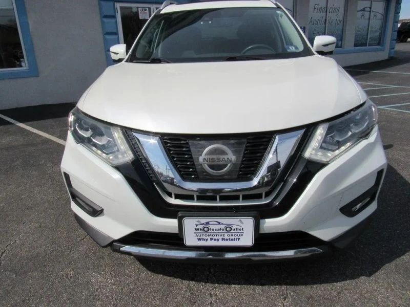2019 Nissan Rogue - Image 11 of 12