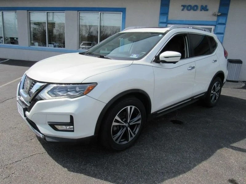 2019 Nissan Rogue - Image 2 of 12