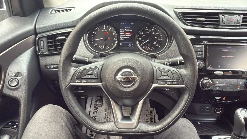 2019 Nissan Rogue - Image 10 of 12