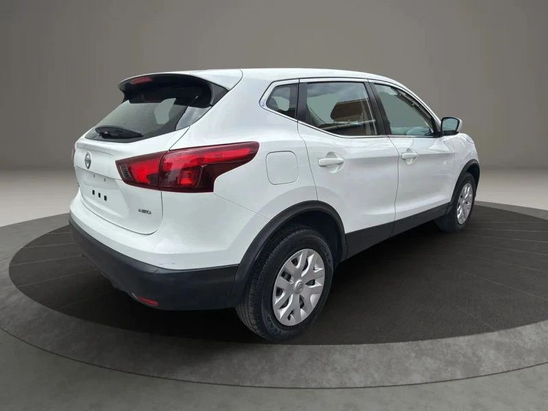 2019 Nissan Rogue - Image 5 of 12