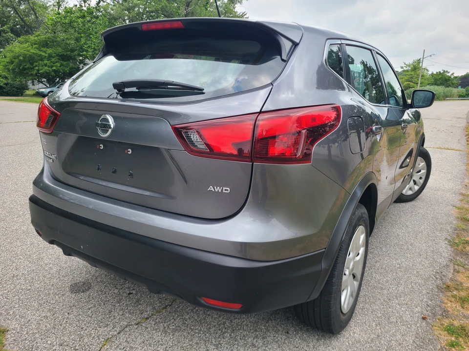 2019 Nissan Rogue - Image 5 of 26