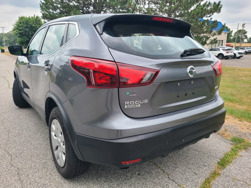 2019 Nissan Rogue - Image 3 of 26