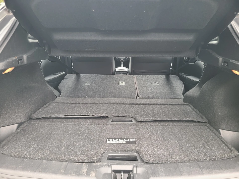 2019 Nissan Rogue - Image 13 of 26