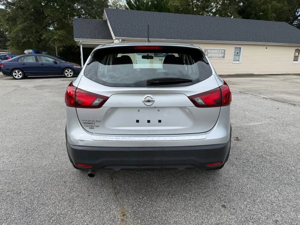 2019 Nissan Rogue - Image 4 of 17