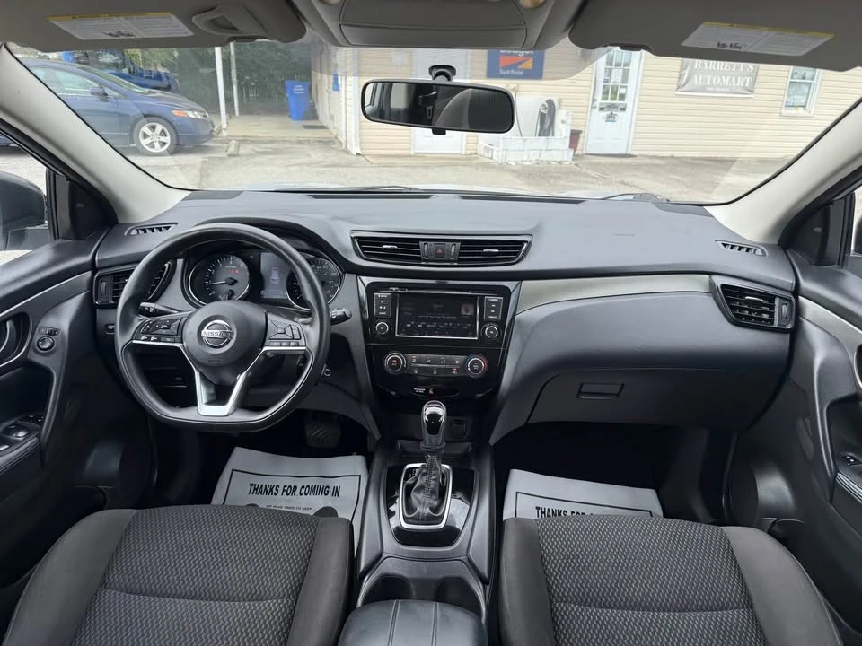2019 Nissan Rogue - Image 15 of 17
