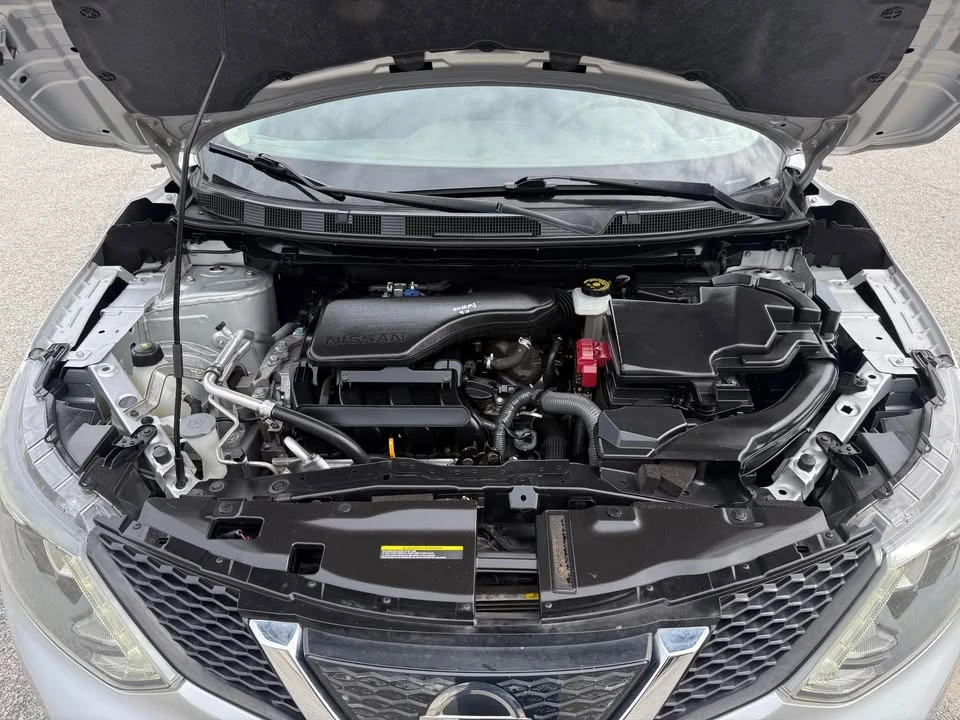 2019 Nissan Rogue - Image 16 of 17