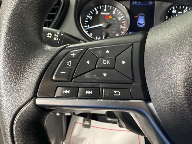 2019 Nissan Rogue - Image 15 of 21