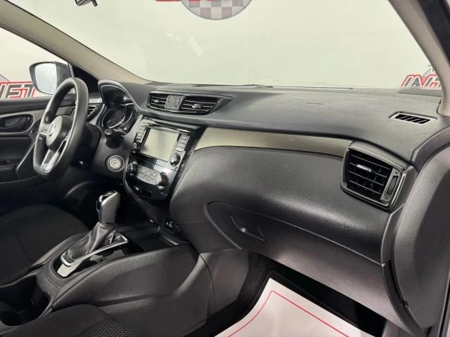 2019 Nissan Rogue - Image 12 of 12