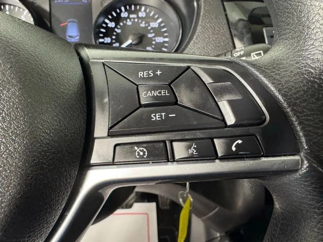2019 Nissan Rogue - Image 16 of 21