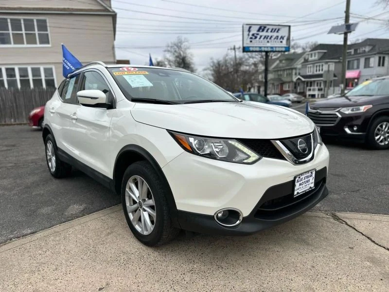 2019 Nissan Rogue - Image 10 of 12
