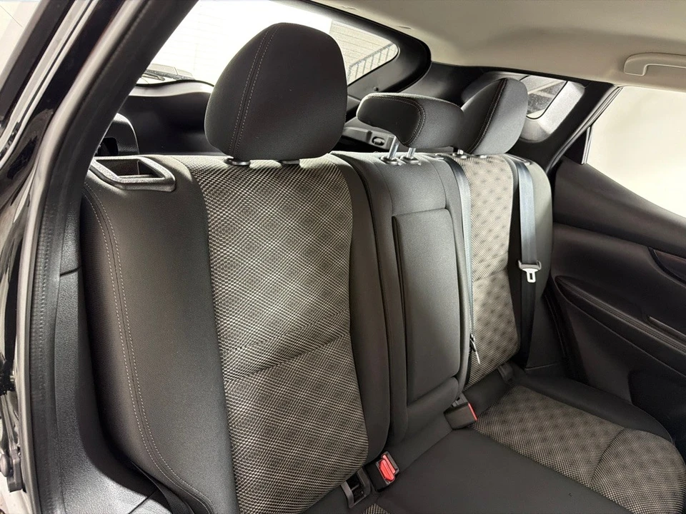 2019 Nissan Rogue - Image 21 of 21