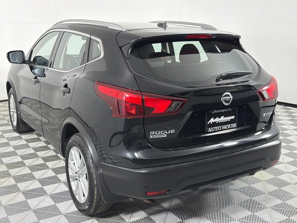 2019 Nissan Rogue - Image 7 of 21